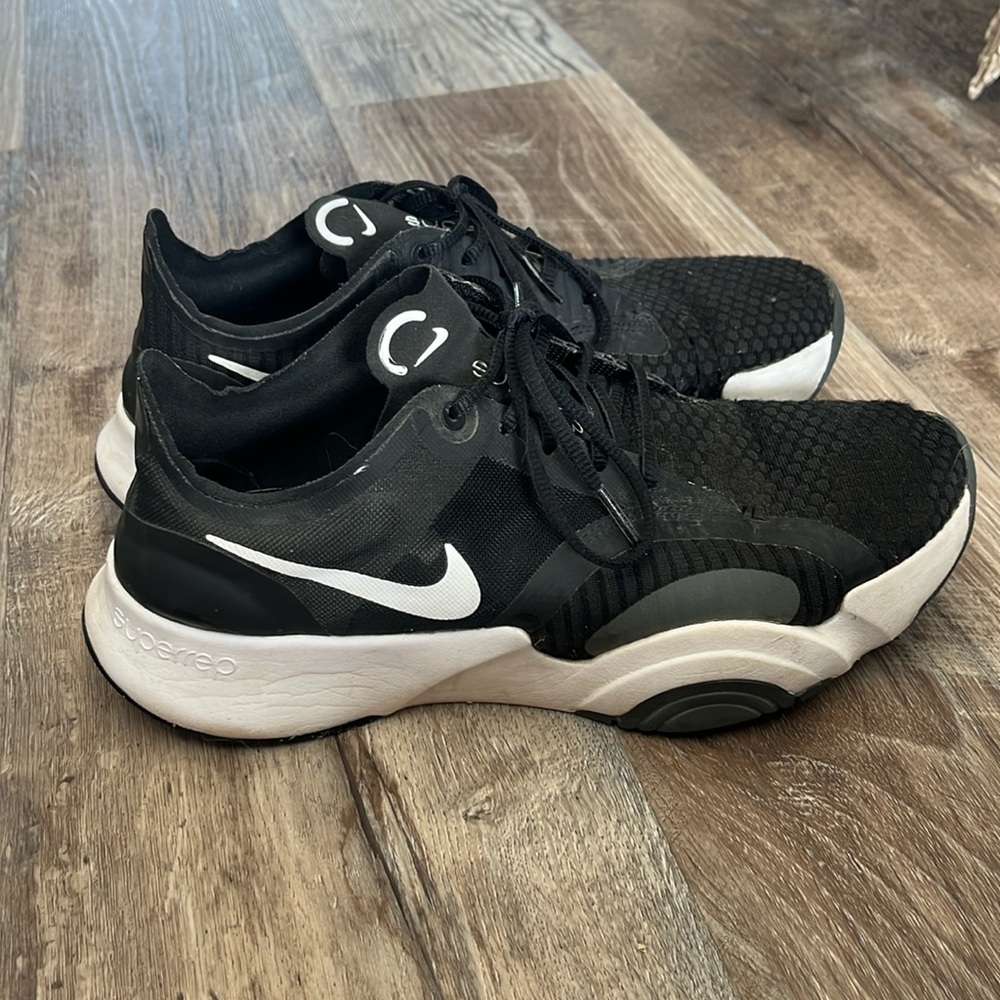 Nike shoes 9